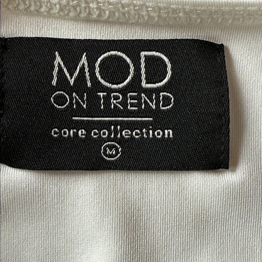 NWT MOD on Trend White Sleeveless Wrap Bodysuit - Picture 5 of 7